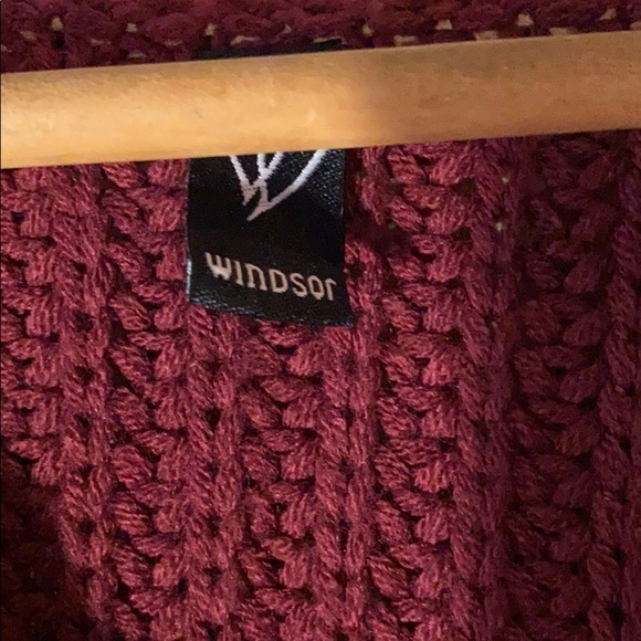 Maroon Braided Sweater - Picture 4 of 5